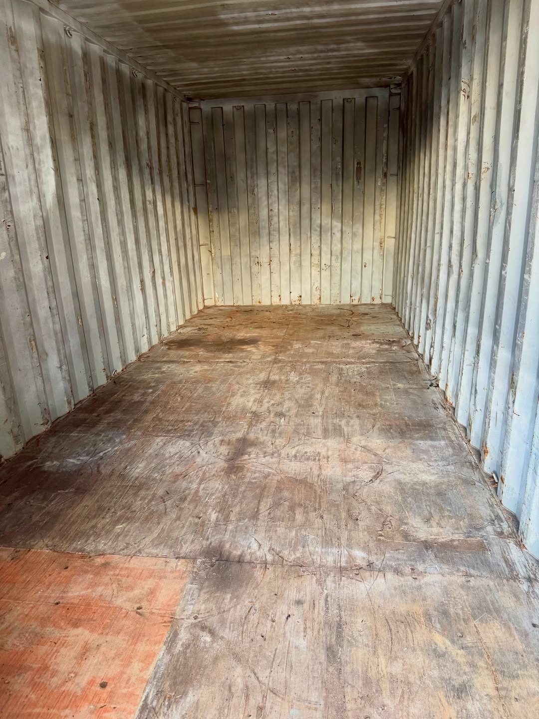 20FT SHIPPING CONTAINER (6M STANDARD CONTAINER)