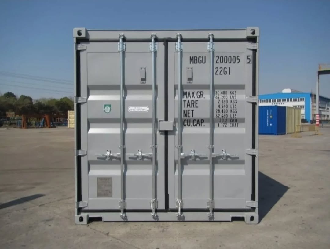 6M / 20FT STANDARD SHIPPING CONTAINER FOR SALE IN SOUTH AFRICA