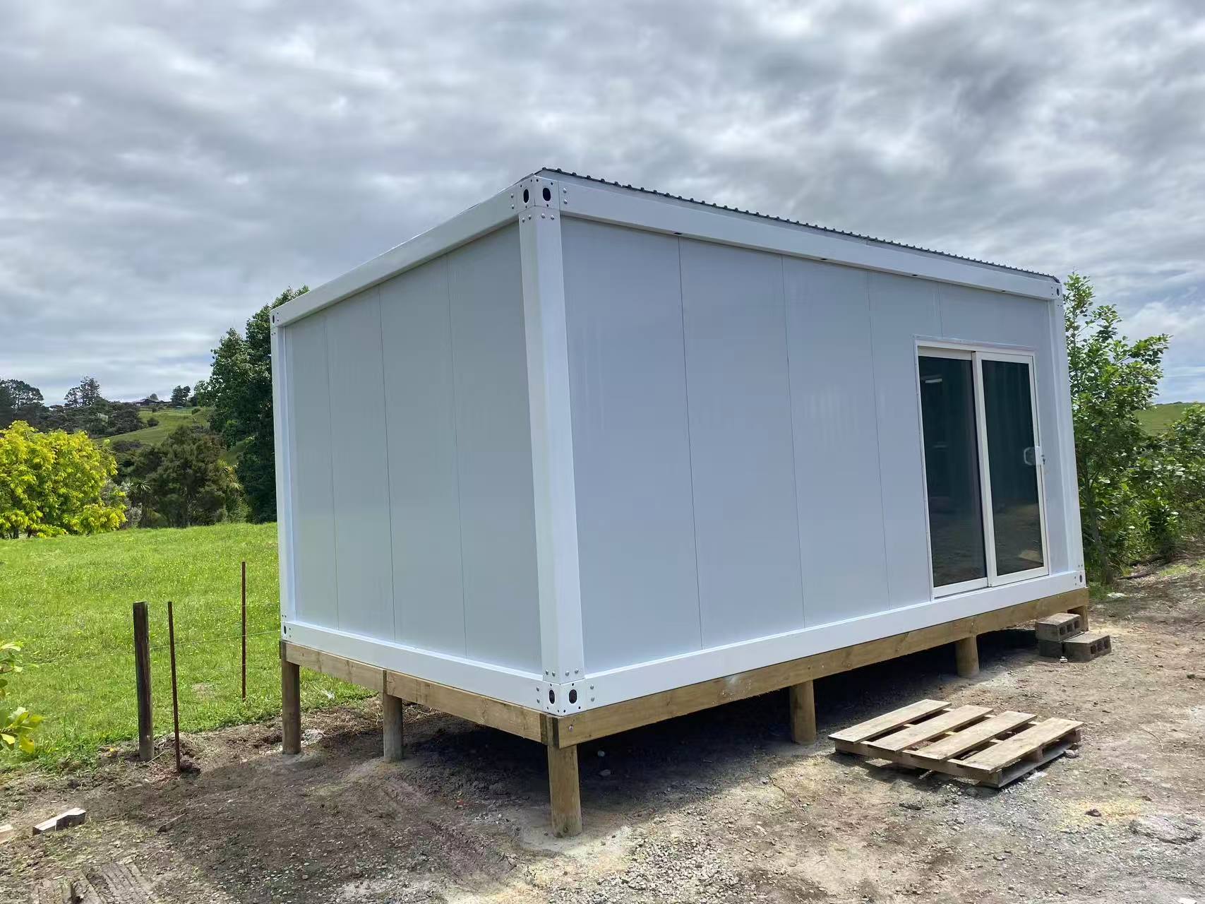 Modern Prefab Container Cabin