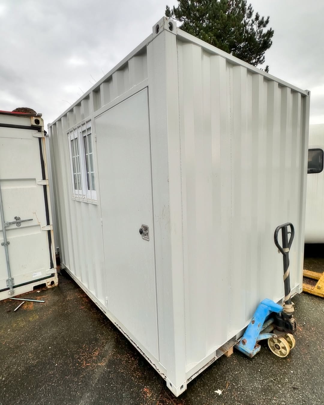 3M / 10FT HIGH CUBE CONVERTED OFFICE CONTAINER