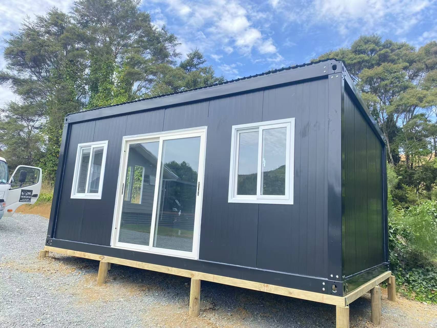 Modern Prefabricated Cabin Home – 6m Modular Living Unit