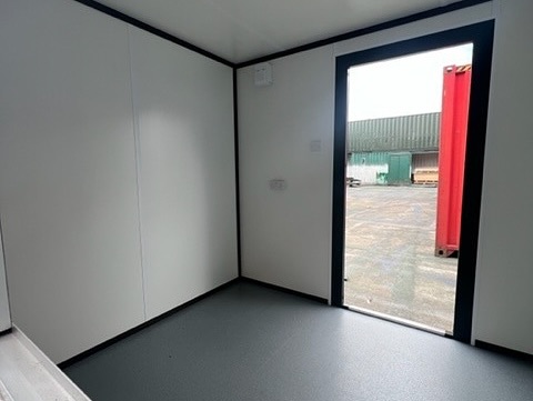 STEEL SHIPPING CONTAINER OFFICE