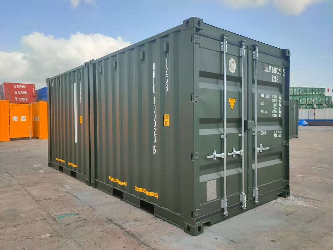 STEEL SHIPPING CONTAINER
