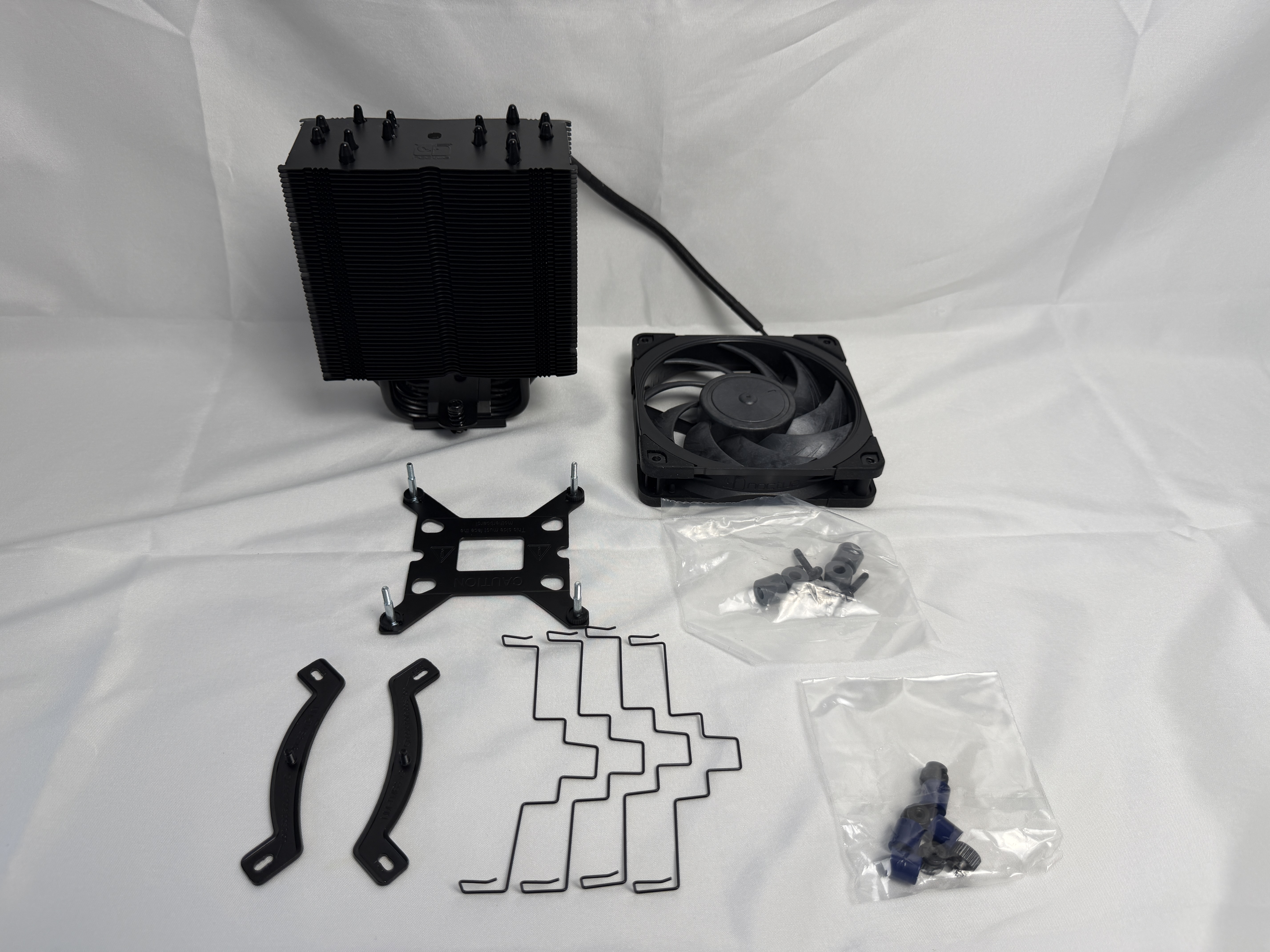 NH-U12A Chromax Black High-end 120mm Single Tower Cooler