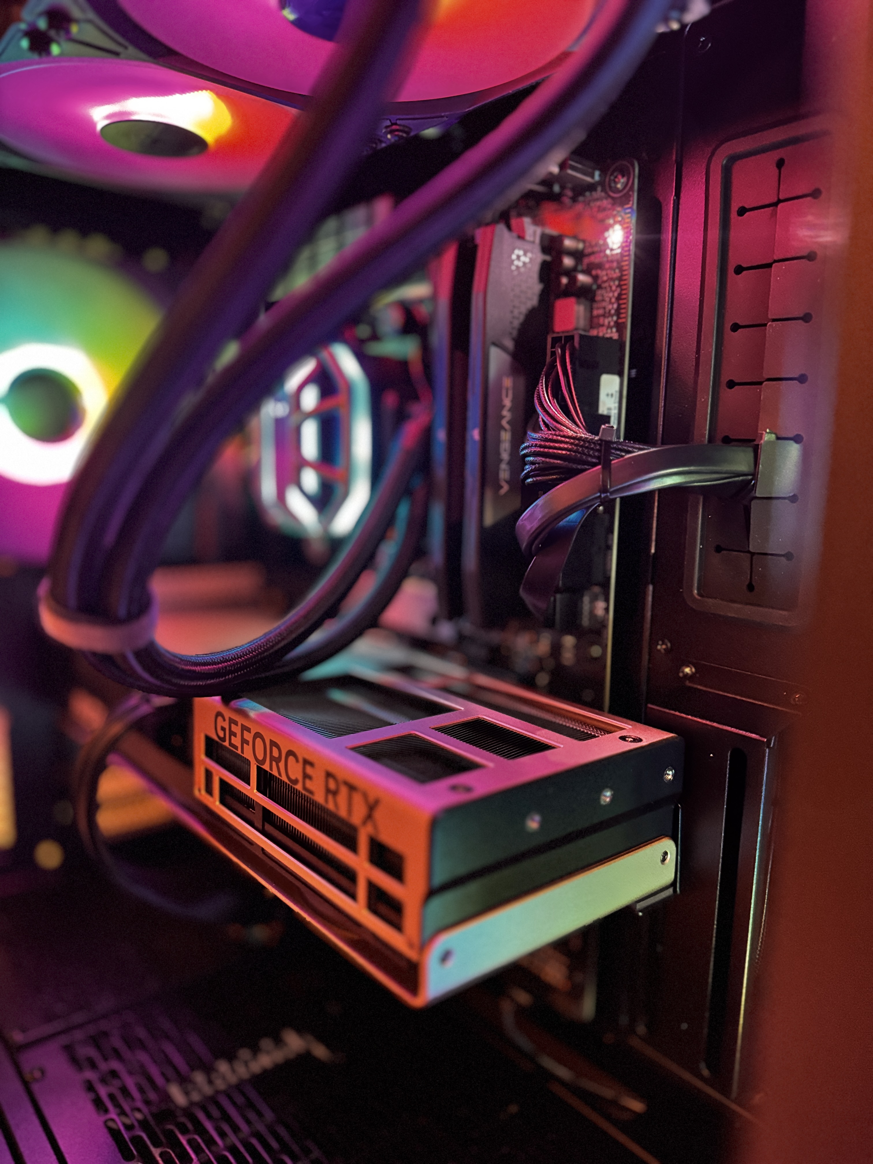 High End Gaming PC - Ryzen 7 RTX 5070