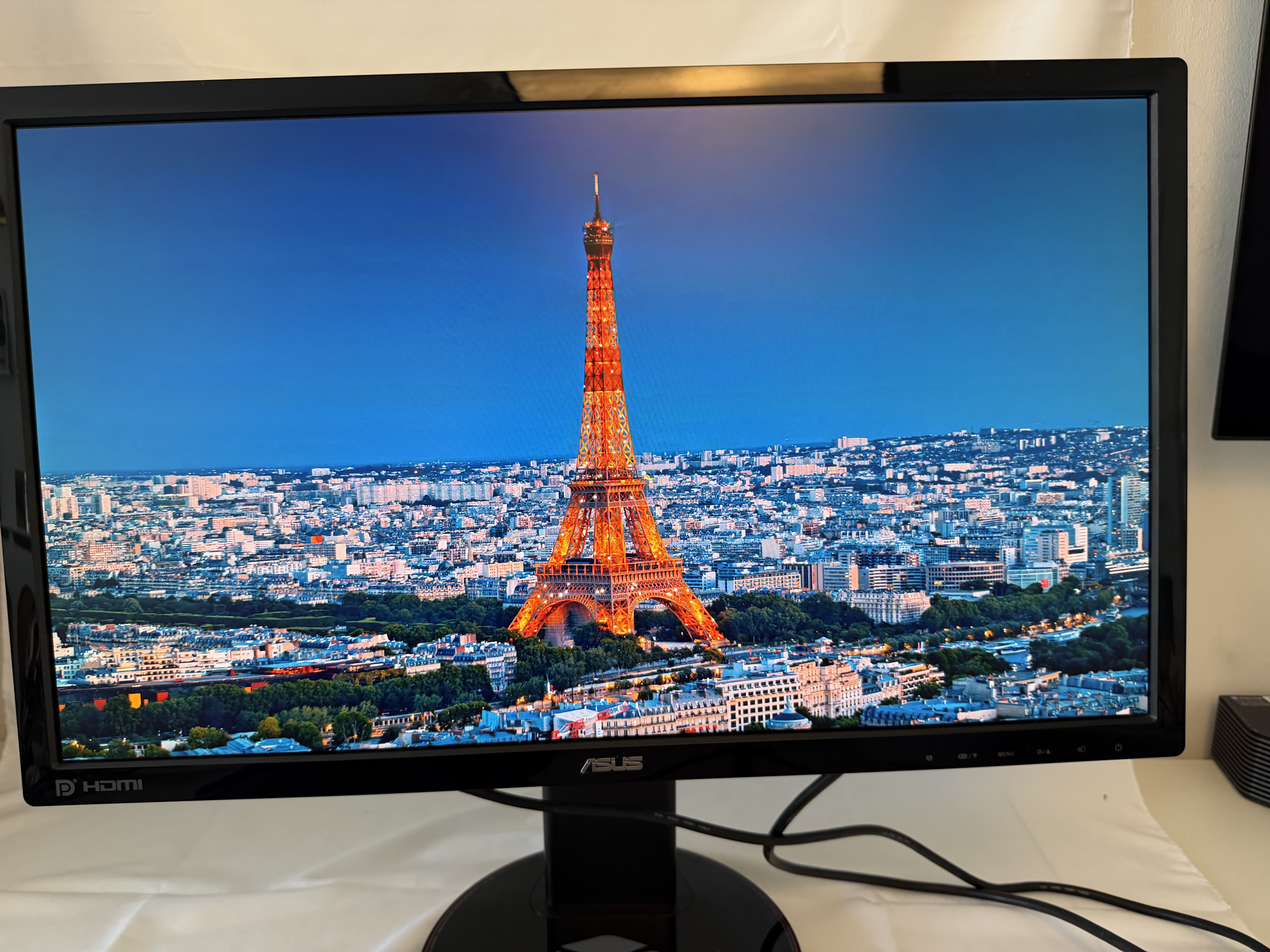 ASUS VG249QE Monitor Full HD 144Hz Gaming Monitor