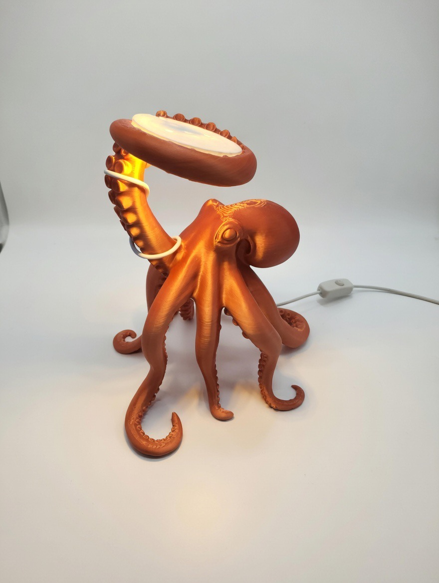 Lampada da scrivania a forma di polpo
