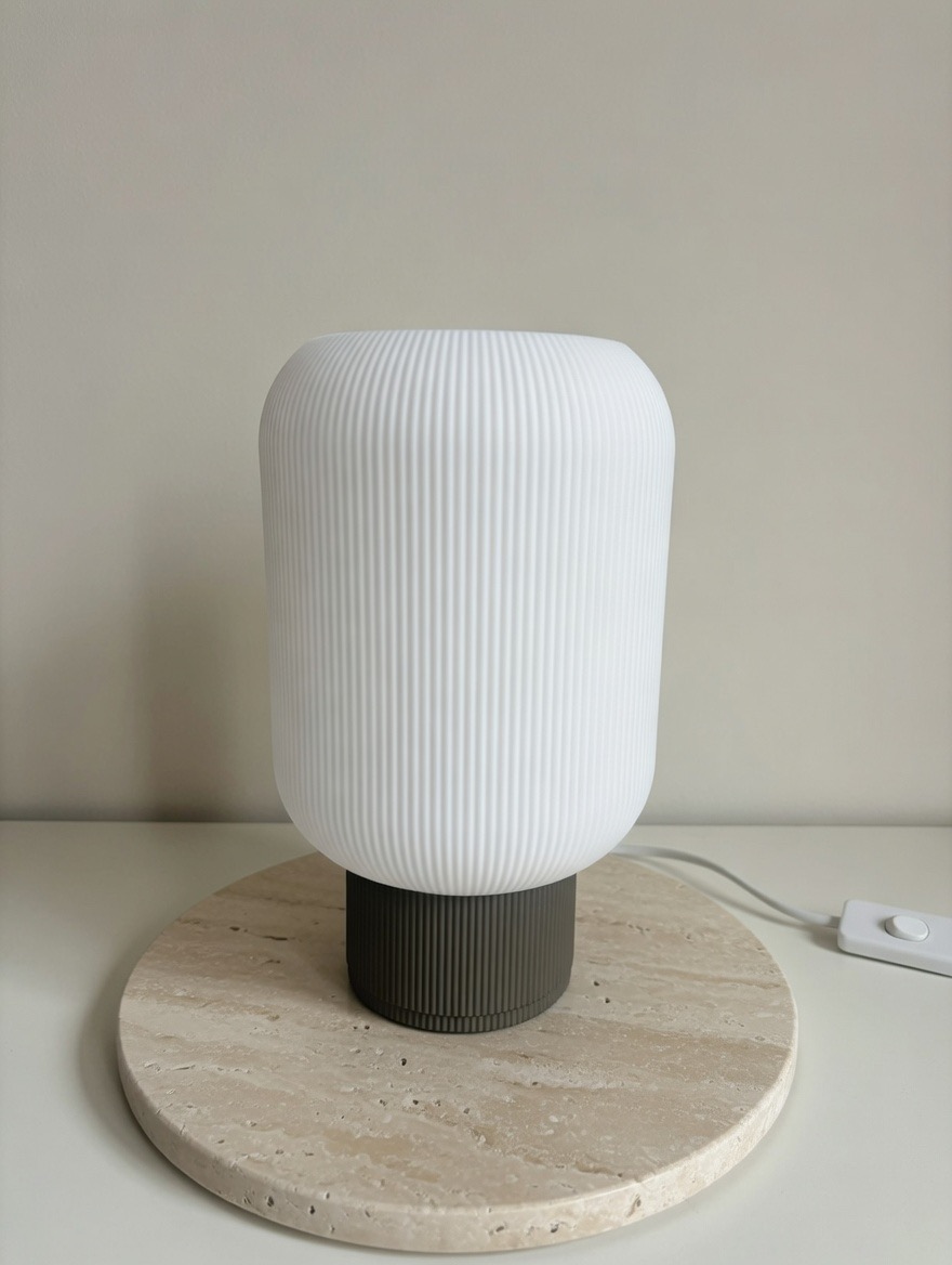 Lampada da tavolo moderna a coste