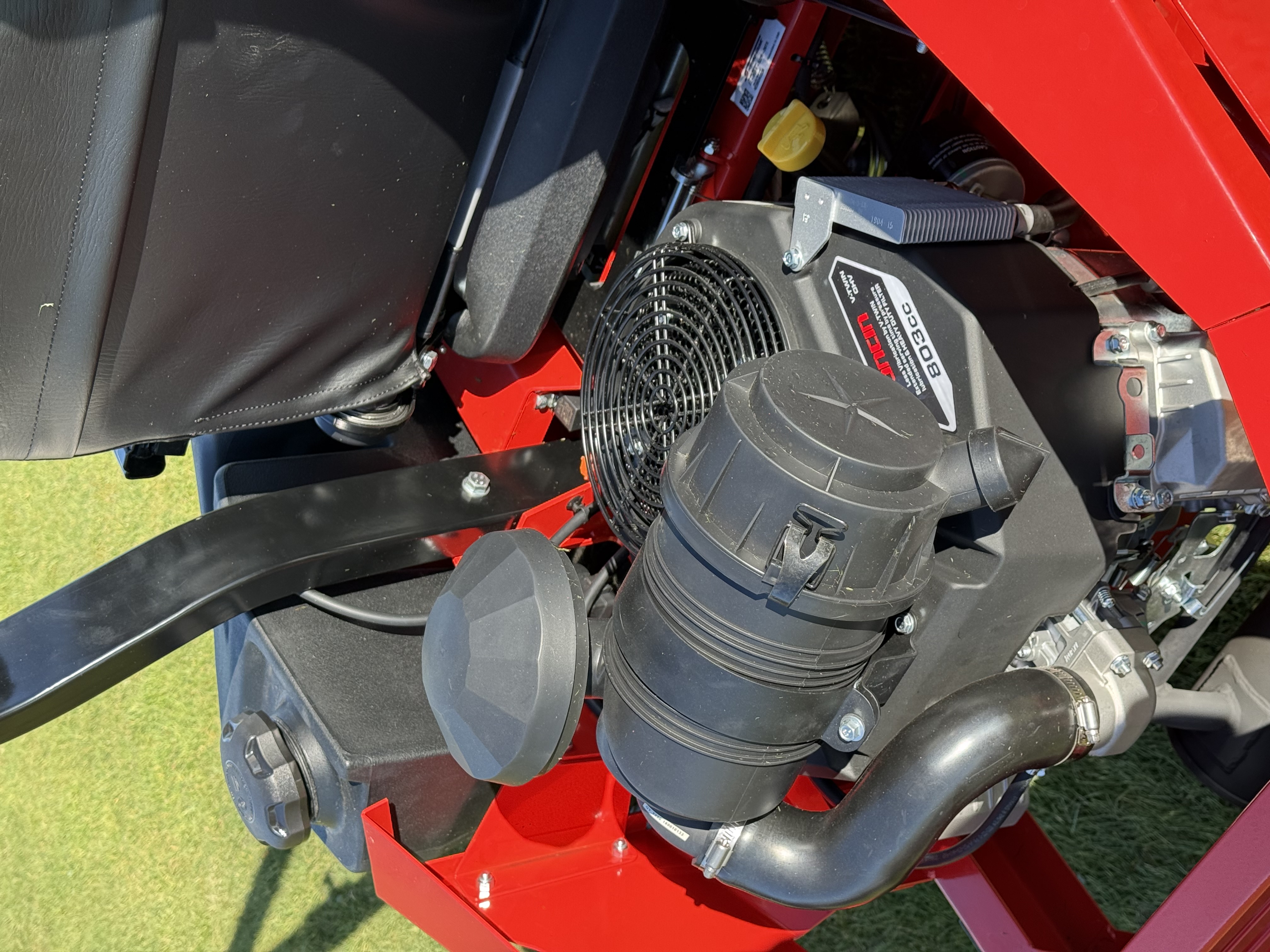 Kiross® ZTR48C - Zero Turn Mower