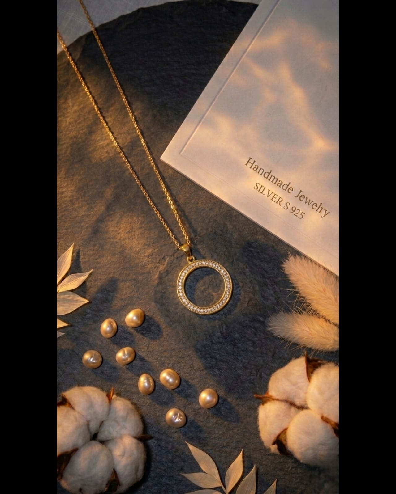 Sleek Circular Pendant 