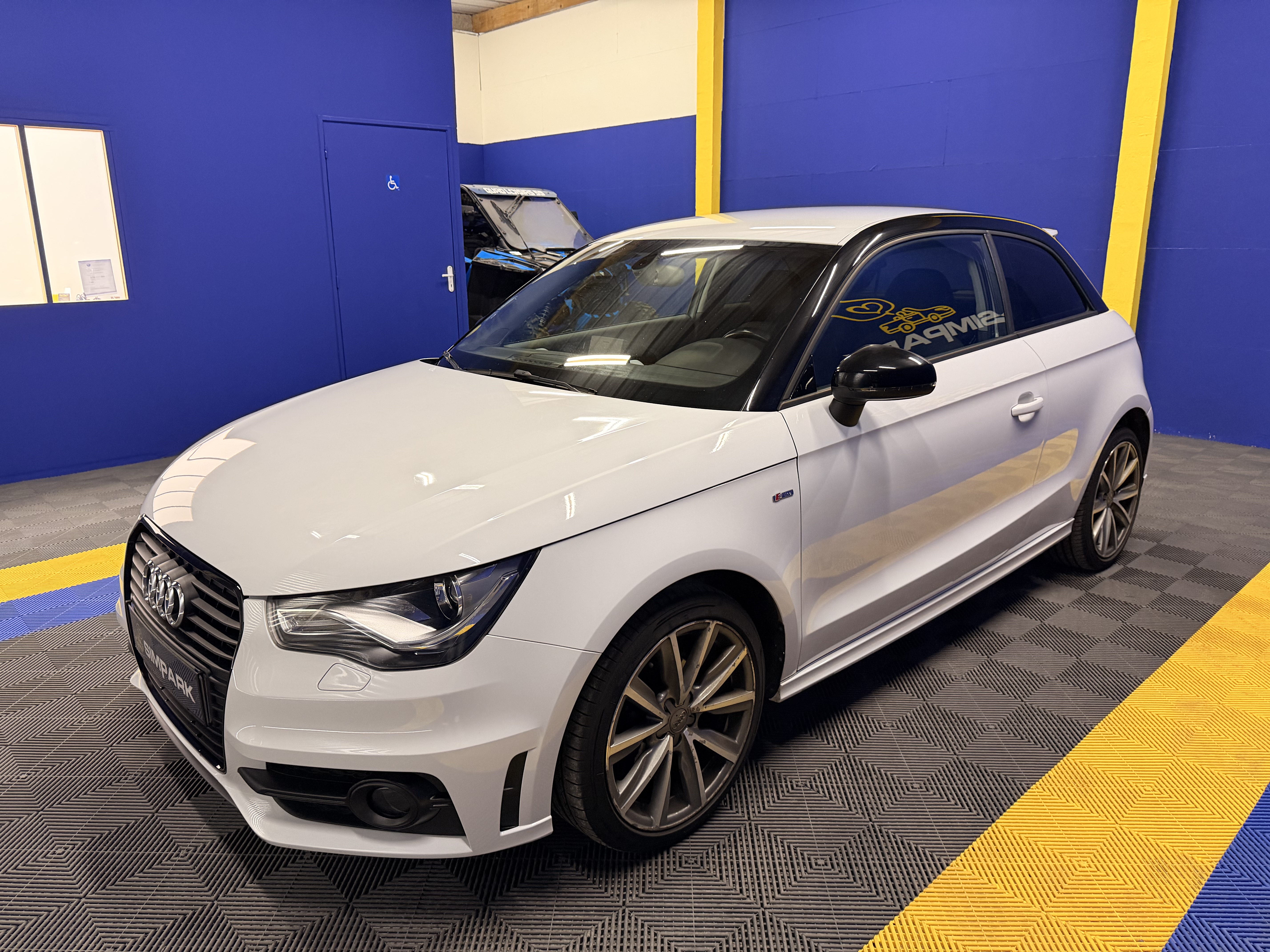 AUDI A1 1.6 TDI 90CH - S LINE EXT - 2015 - 145500