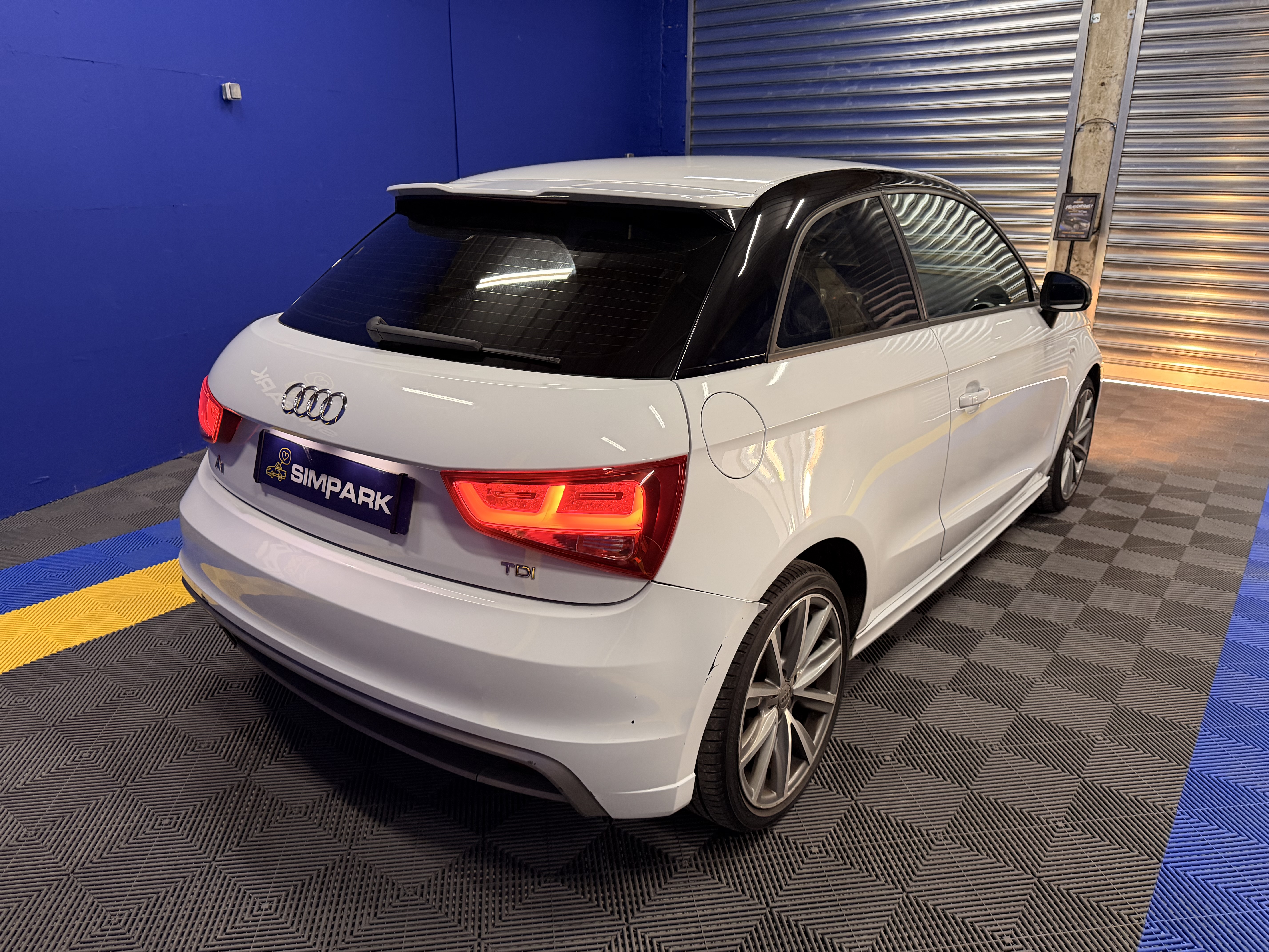 AUDI A1 1.6 TDI 90CH - S LINE EXT - 2015 - 145500