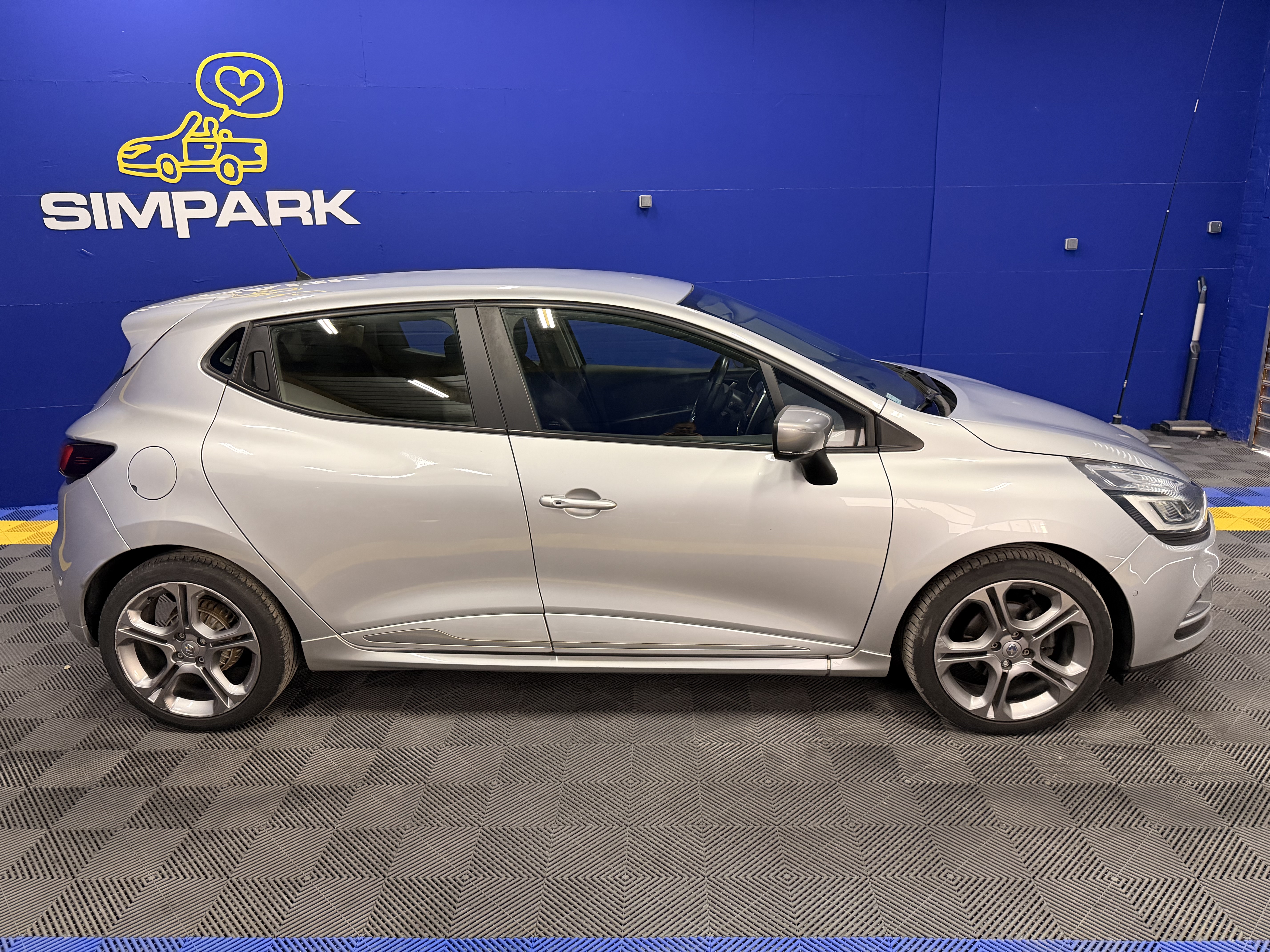 RENAULT CLIO IV - GT LINE - 2019 - 100750KM