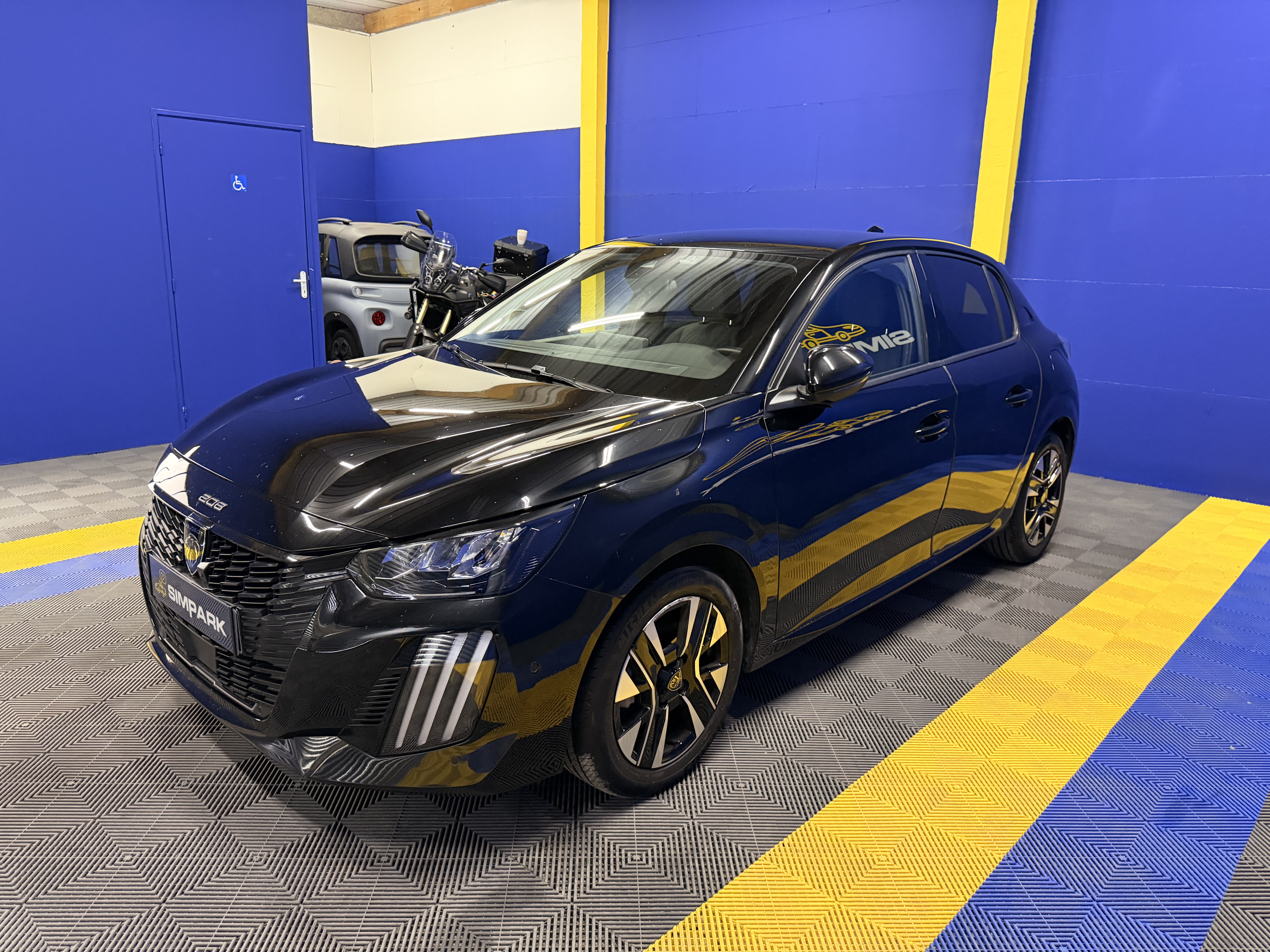 PEUGEOT 208 ALLURE - 2024 - 28530KM