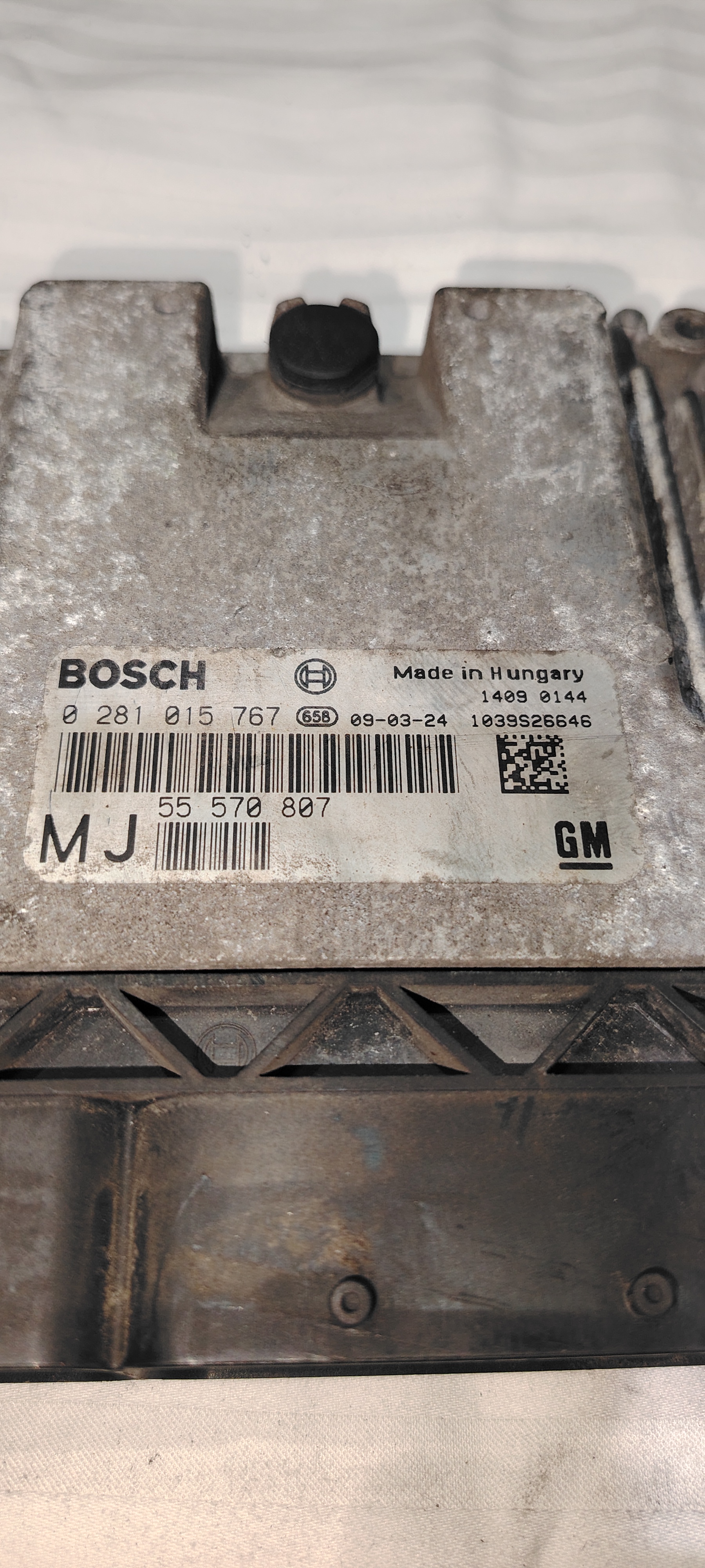 CALCULATEUR MOTEUR EDC16C39 0281015767 55570807 MJ opel