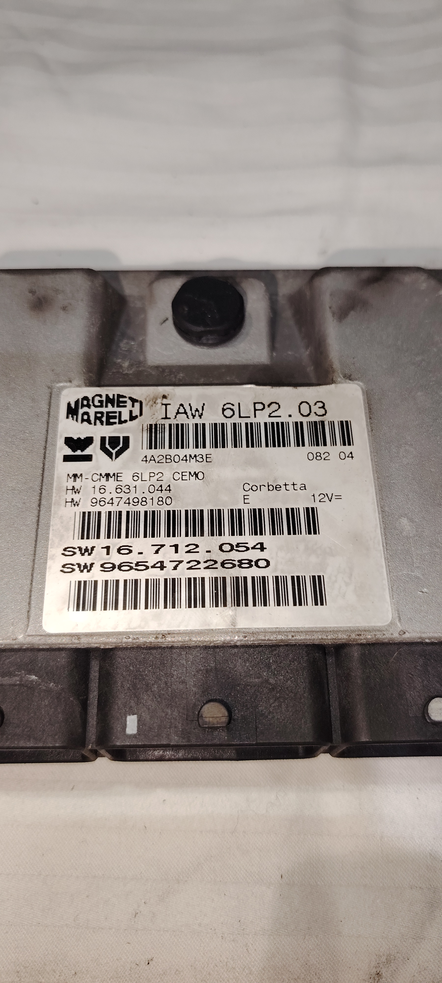 CALCULATEUR MOTEUR IAW 6LP2.03 9647498180 9654722680 PSA