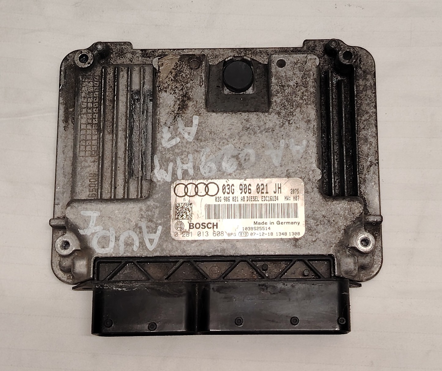 Calculateur moteur bosch EDC16U34 0281013608 03G906021JH – Audi A3 2.0 TDI 140 ch