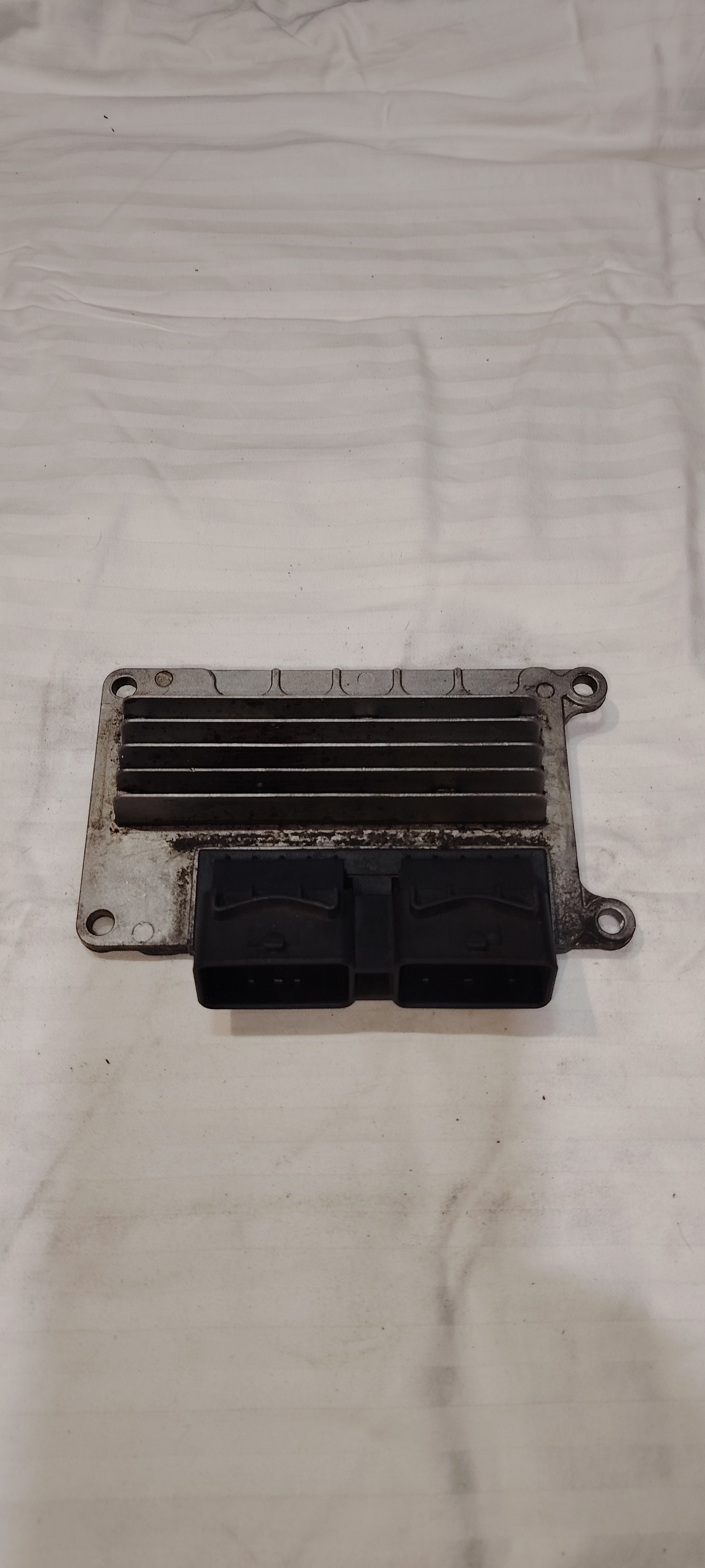 CALCULATEUR MOTEUR IAW 5NR2.T1 8200181482 8200254484 RENAULT