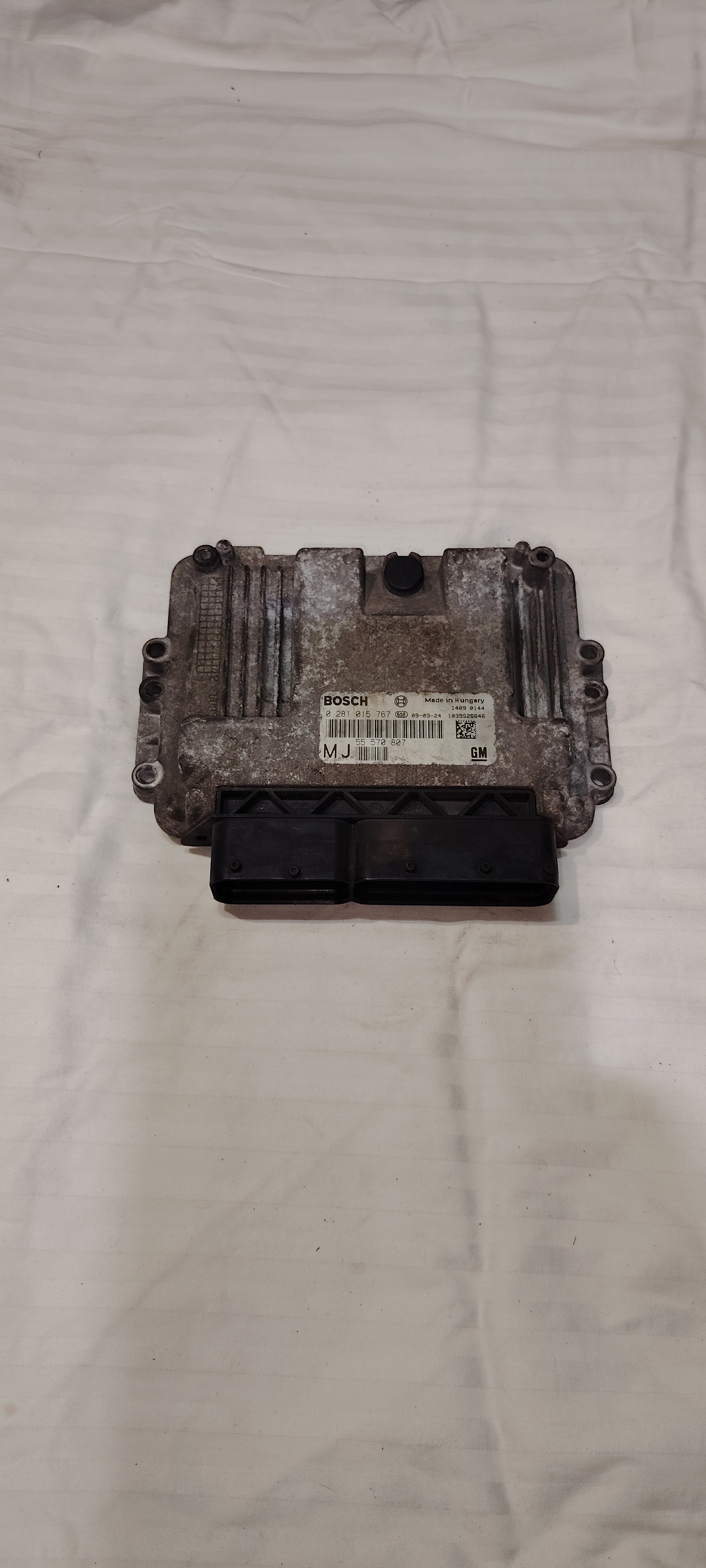 CALCULATEUR MOTEUR EDC16C39 0281015767 55570807 MJ opel