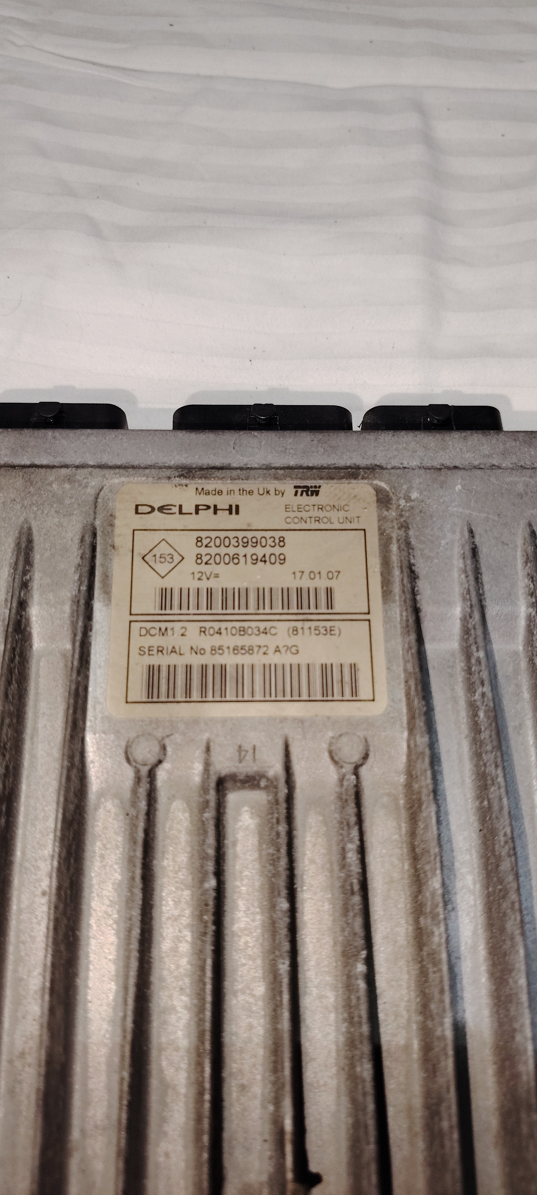CALCULATEUR MOTEUR DCM1.2  8200399038 8200619409 RENAULT