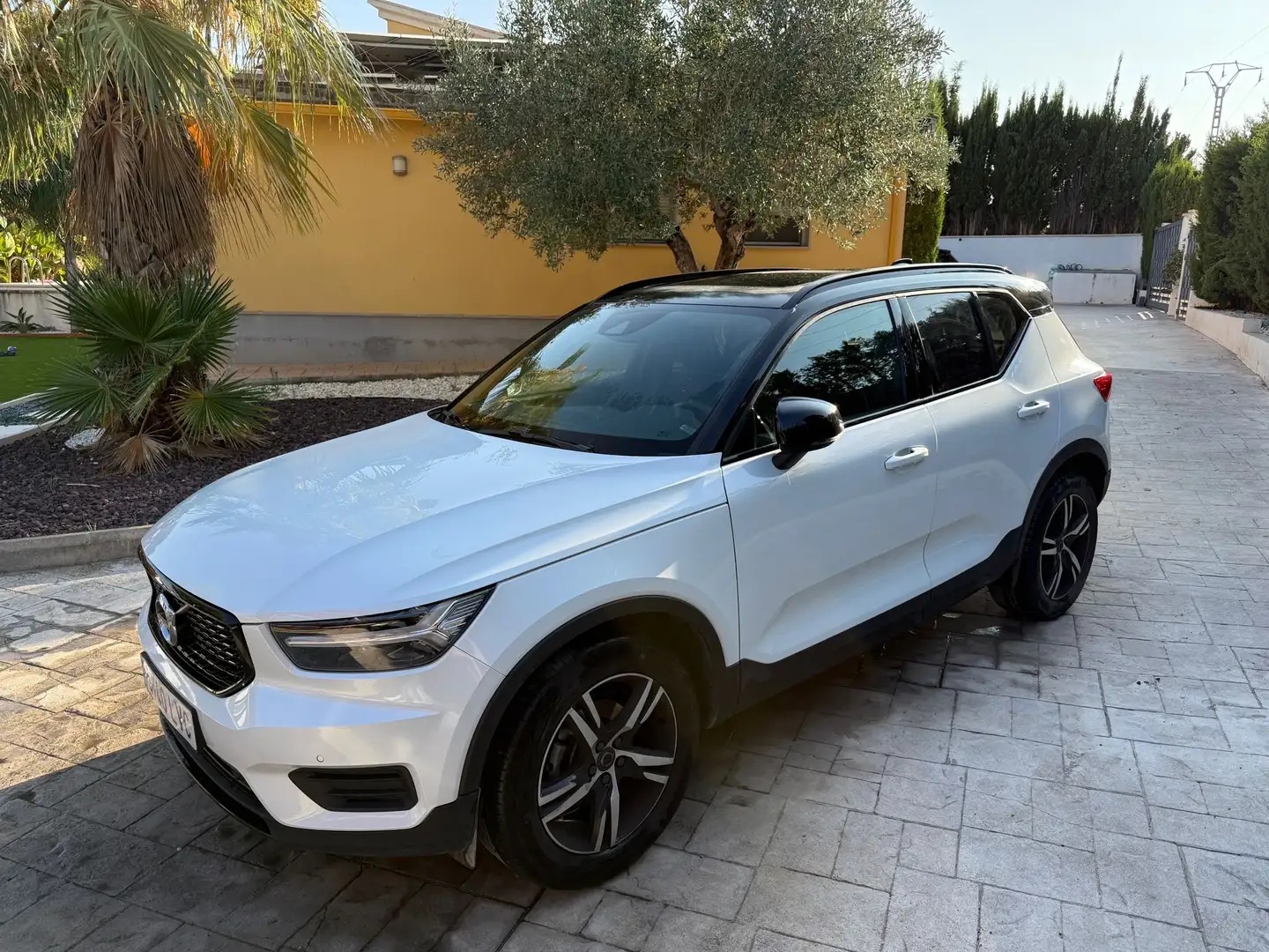 Volvo XC40 T2 R-Design R-Design