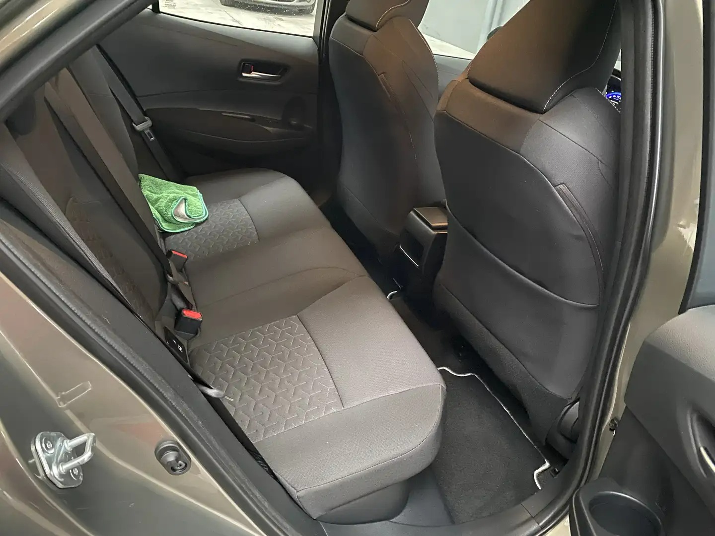 Toyota Corolla 180H Active Tech