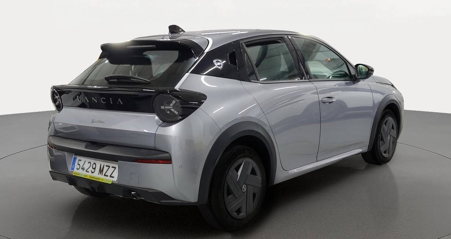 Lancia Ypsilon Hybrid