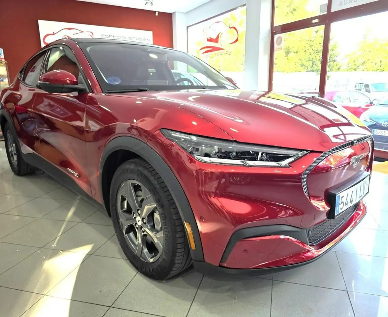 Ford Mustang MachE 216kW Bateria 98.8Kwh