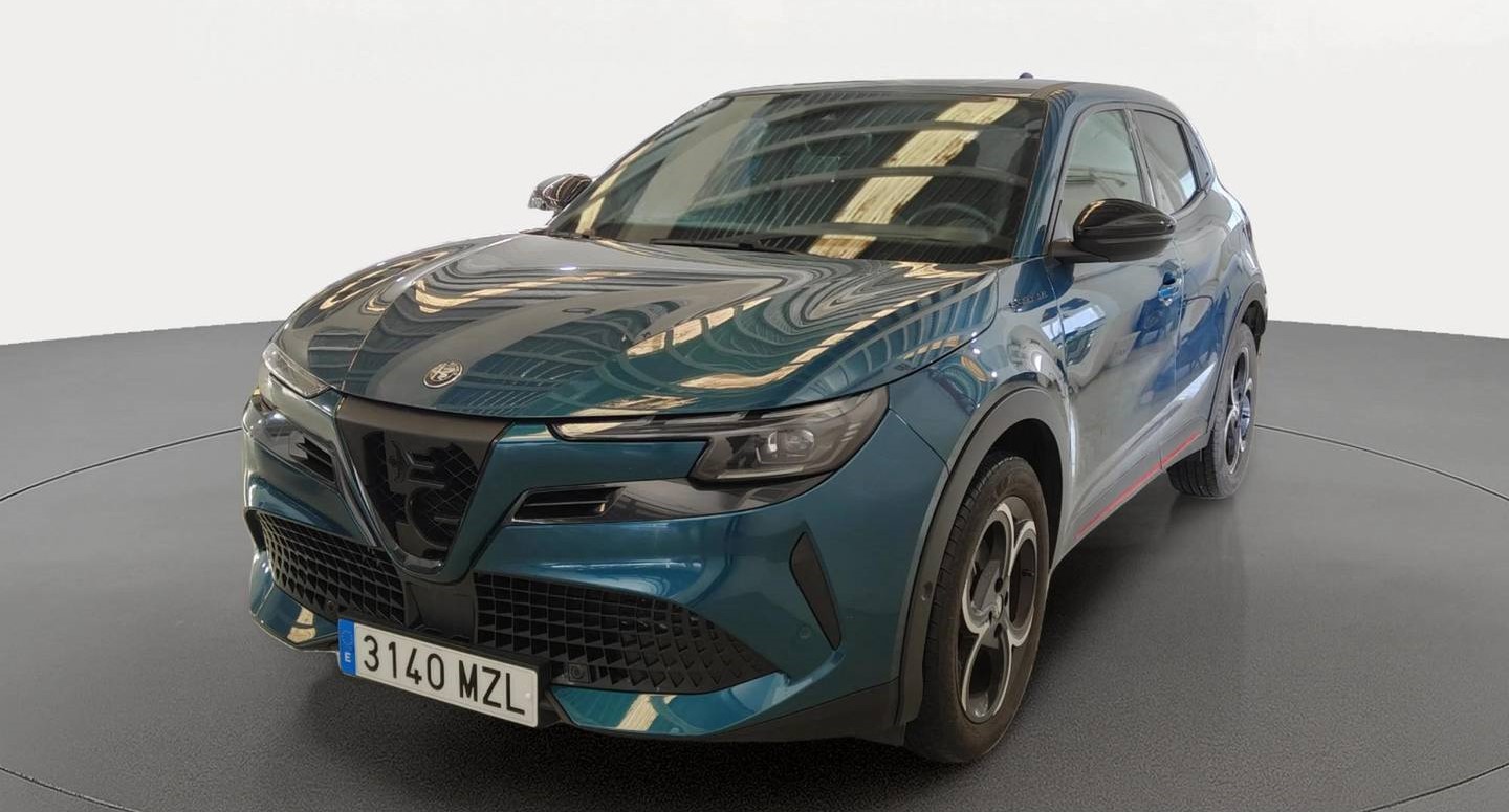 Alfa Romeo Junior 1.2 Ibrida Speciale Auto