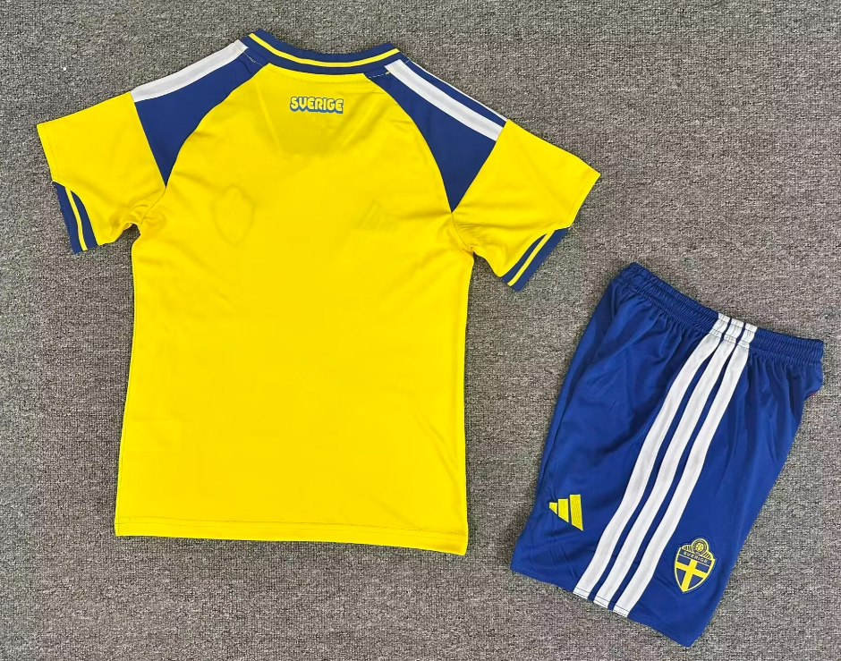 2026 conjunto 1ª equipación adulto-niños