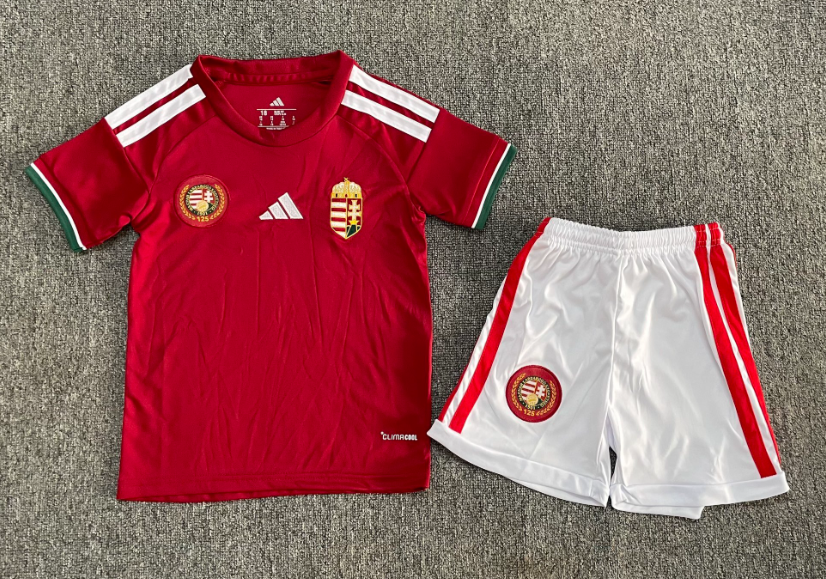 2026 conjunto 1ª equipación adulto-niños