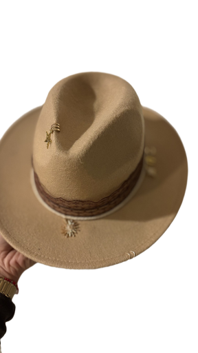 Chapeau en feutre beige