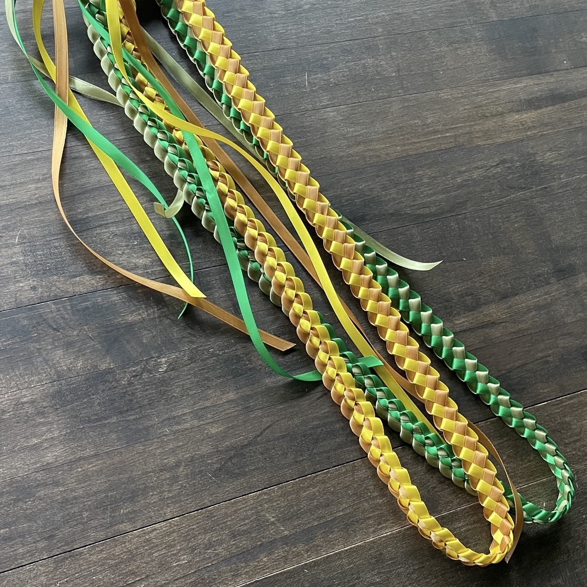 satin & grosgrain double lei