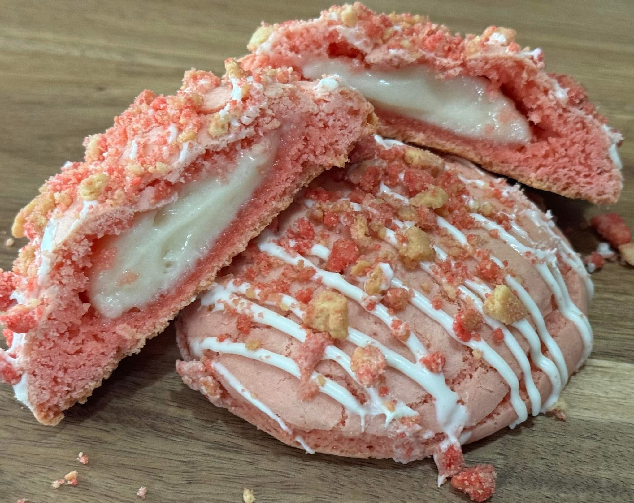 Strawberry Crunch Cookie