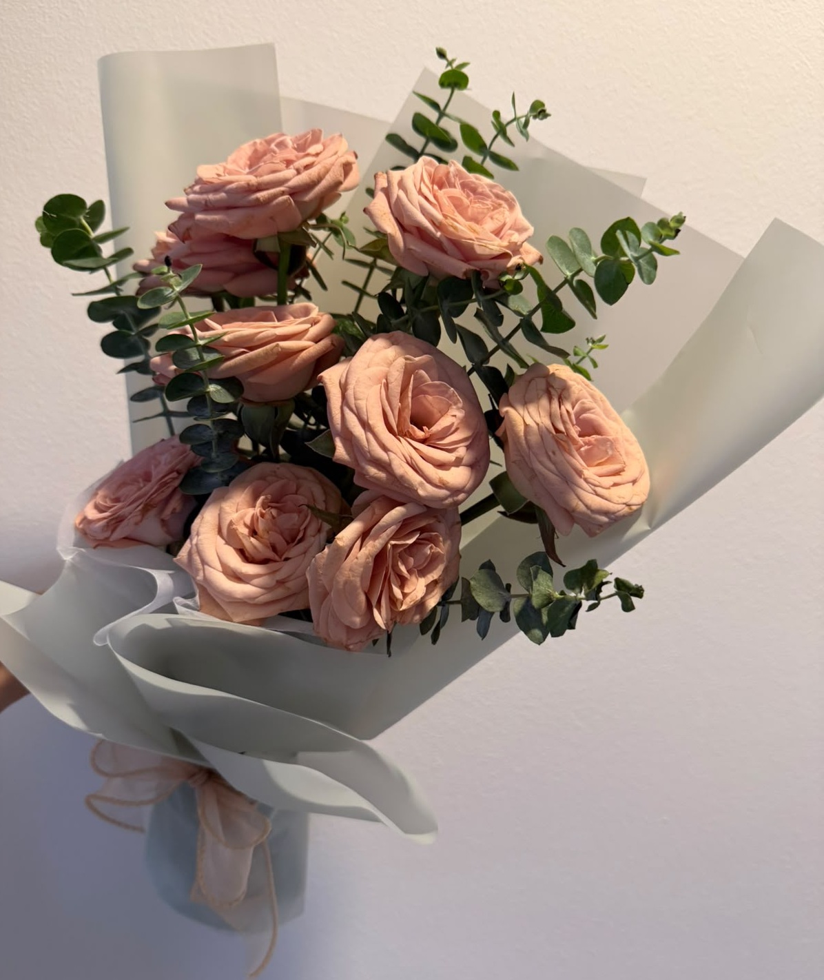 Elegant Cappucino Rose Bouquet