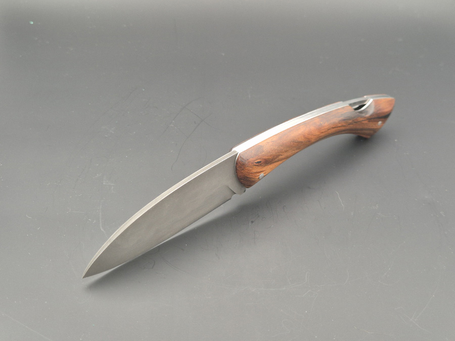 L’Élégant, pompe arrière