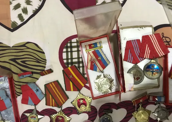 Original NVA VC “ Le Vinh “ Lots of Medal + Certificated Paper
