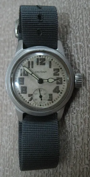 Original US Military Waltham Wristwatch ORIGINAL ALL WAR IN WATCH