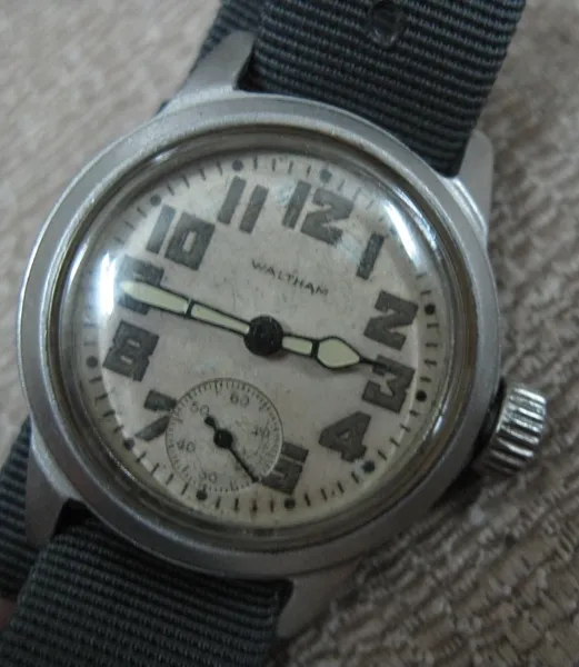 Original US Military Waltham Wristwatch ORIGINAL ALL WAR IN WATCH