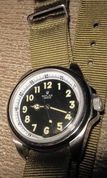 Reproduction Rolex Geneve Watch Remade Swiss Machine 