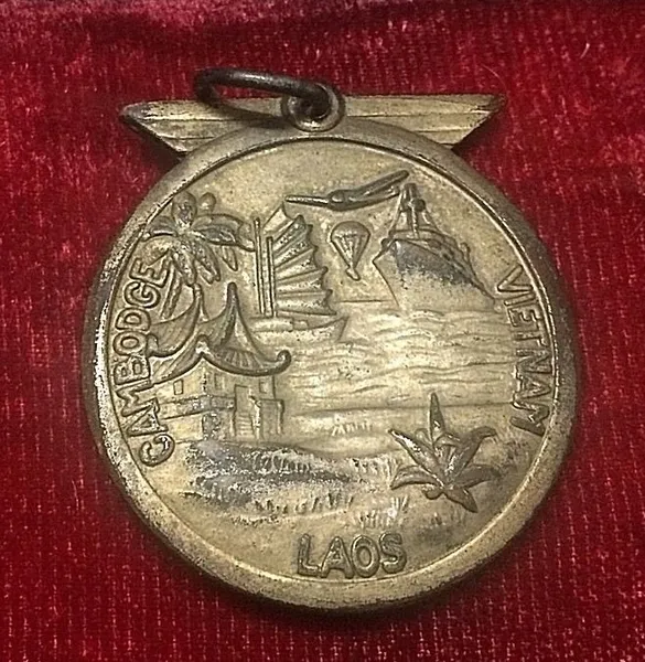 Indochina Era - Golden Triangle Border Miliary Merit "Laos - Cambodge - Vietnam " Medal