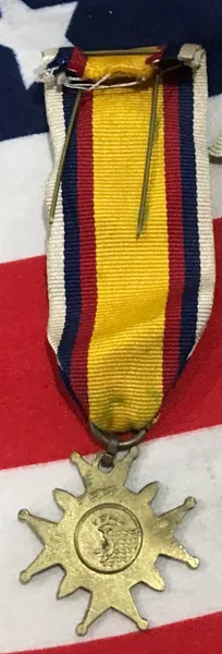 RVN People's Self- Defense Medal 1st Class original vietnam war 1960-69