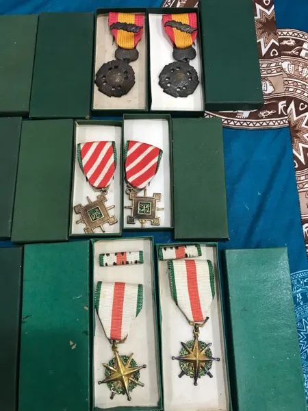 South Vietnamese 12 pcs Original Medals With Boxes