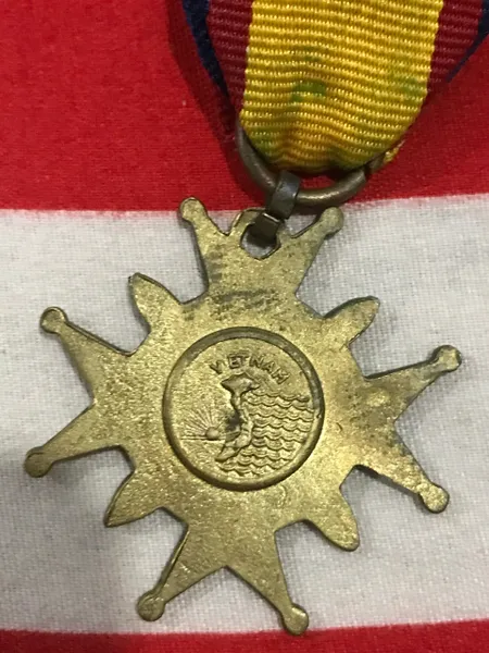 RVN People's Self- Defense Medal 1st Class original vietnam war 1960-69