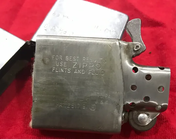 USS DAVIS DD 937 Zippo Lighter