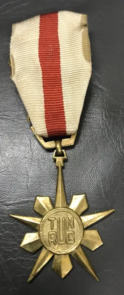Rare Vietnam Loyalty Medal ARVN Loyalty Medal