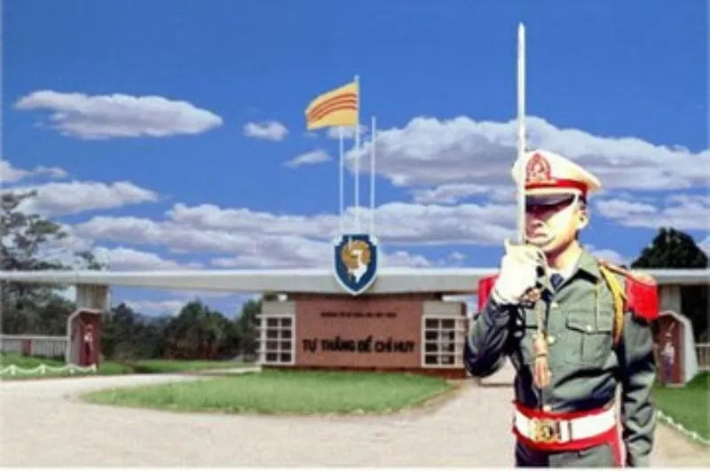 Vietnam War - SVSQ Vo Bi /NhayDu/LLDB Officer Dress Uniforms
