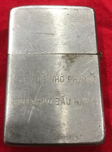 Vietnam War - Lover Áo Dài Zippo Lighter 1969