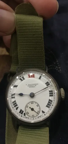 A.SAUNDERS GEORGE ST.SYDNEY WRISTWATCH