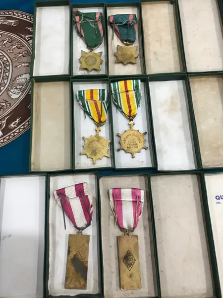South Vietnamese 12 pcs Original Medals With Boxes